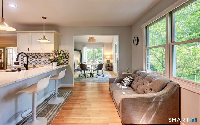 9 Canterbury Road 9, Hamden, CT 06514