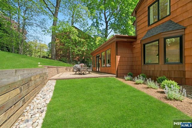 610 Monroe Street, Ridgewood, NJ 07450