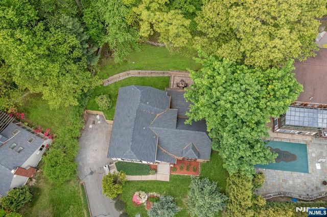 610 Monroe Street, Ridgewood, NJ 07450
