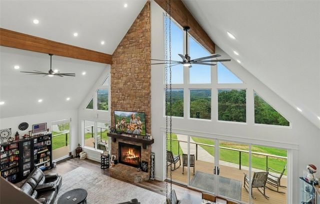 3787 Kessler Mountain Road, Fayetteville, AR 72701