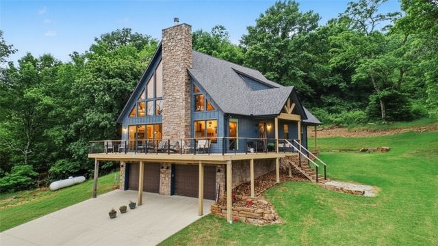 3787 Kessler Mountain Road, Fayetteville, AR 72701