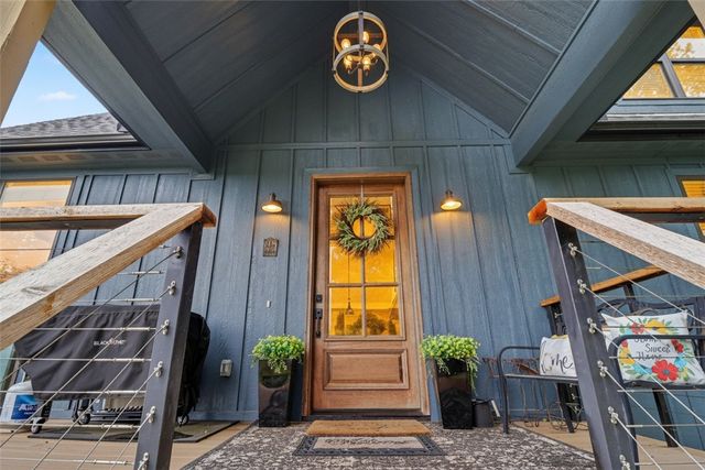 3787 Kessler Mountain Road, Fayetteville, AR 72701