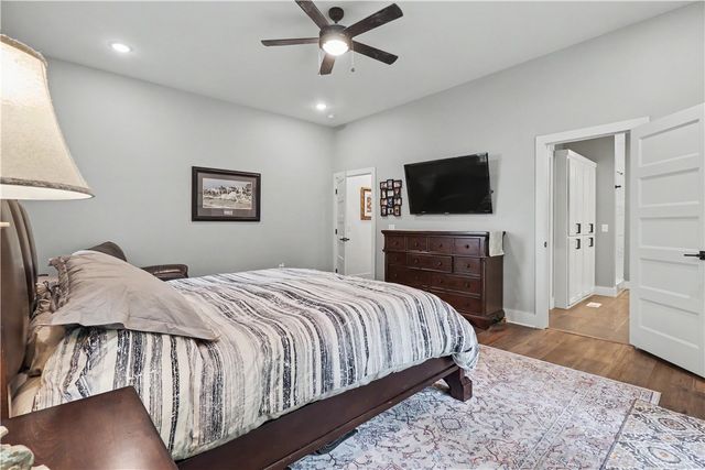 3787 Kessler Mountain Road, Fayetteville, AR 72701