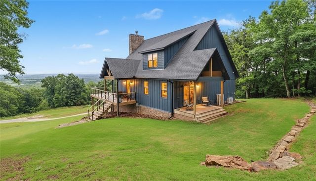 3787 Kessler Mountain Road, Fayetteville, AR 72701