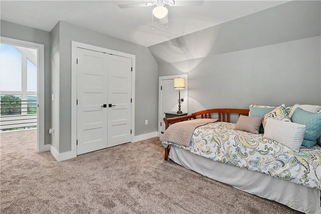 3787 Kessler Mountain Road, Fayetteville, AR 72701
