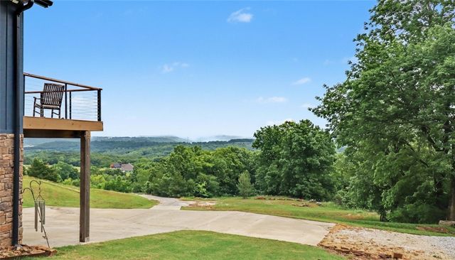 3787 Kessler Mountain Road, Fayetteville, AR 72701