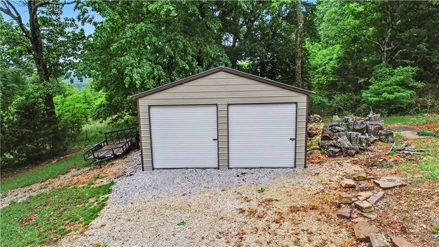 3787 Kessler Mountain Road, Fayetteville, AR 72701