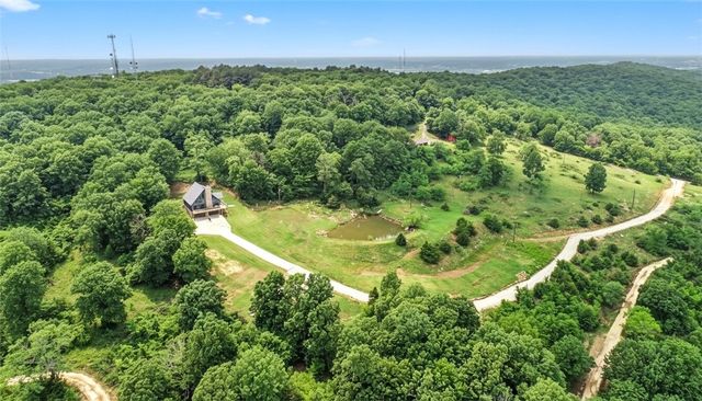 3787 Kessler Mountain Road, Fayetteville, AR 72701