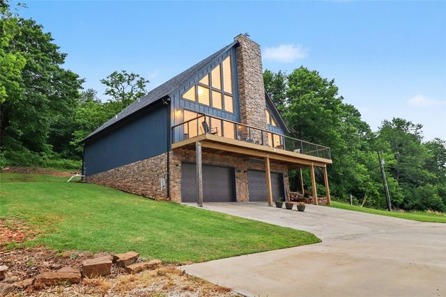 3787 Kessler Mountain Road, Fayetteville, AR 72701