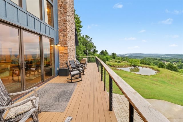 3787 Kessler Mountain Road, Fayetteville, AR 72701