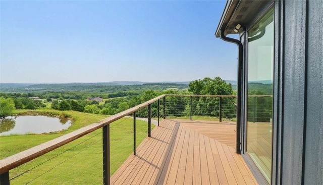 3787 Kessler Mountain Road, Fayetteville, AR 72701