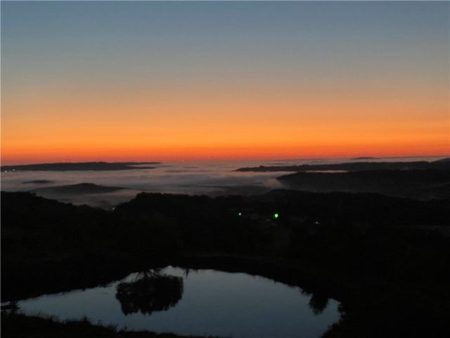 3787 Kessler Mountain Road, Fayetteville, AR 72701
