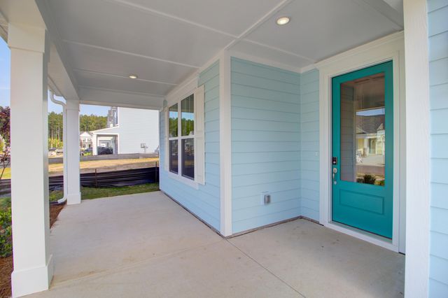 1038 House Finch Avenue Cc3-22-17, Ravenel, SC 29470
