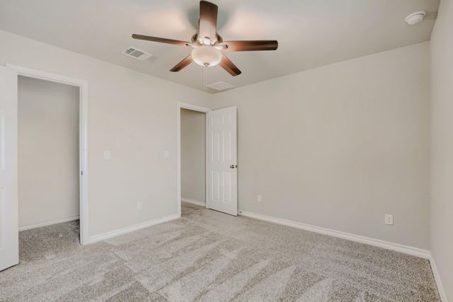 173 Flexus LN, Liberty Hill, TX 78642