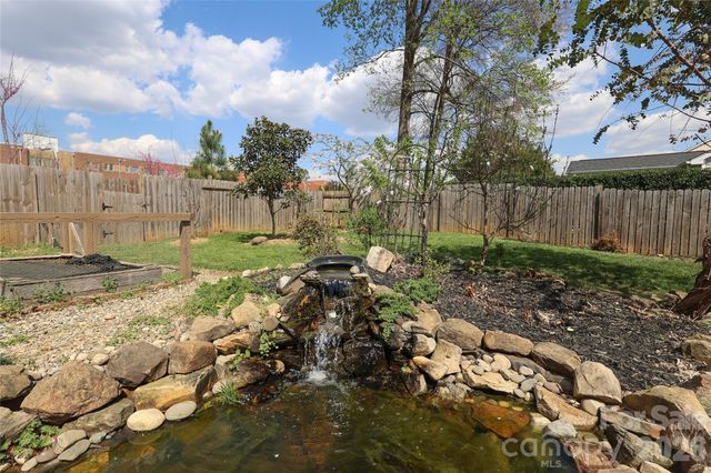 9506 Scotland Hall Court, Charlotte, NC 28277