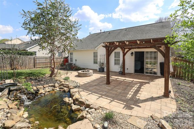 9506 Scotland Hall Court, Charlotte, NC 28277