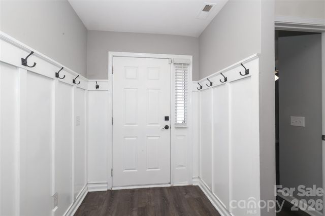 9506 Scotland Hall Court, Charlotte, NC 28277