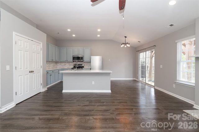 9506 Scotland Hall Court, Charlotte, NC 28277