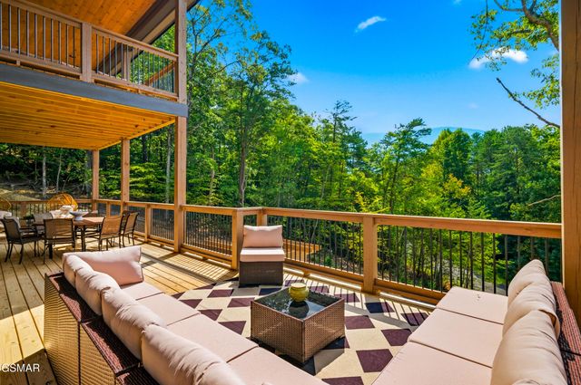 3839 Revetta Circle, Sevierville, TN 37862