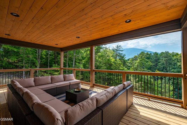 3839 Revetta Circle, Sevierville, TN 37862