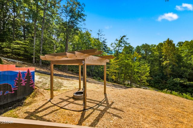 3839 Revetta Circle, Sevierville, TN 37862