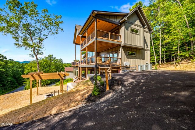 3839 Revetta Circle, Sevierville, TN 37862