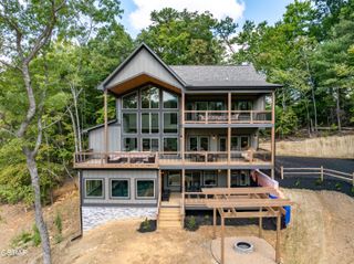 3839 Revetta Circle, Sevierville, TN 37862