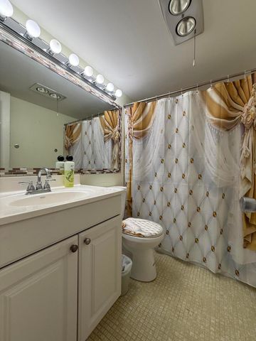 81 Camden Drive D, West Palm Beach, FL 33417