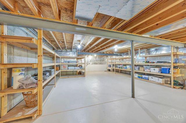 4272 N Shore Drive, West Chester, OH 45069