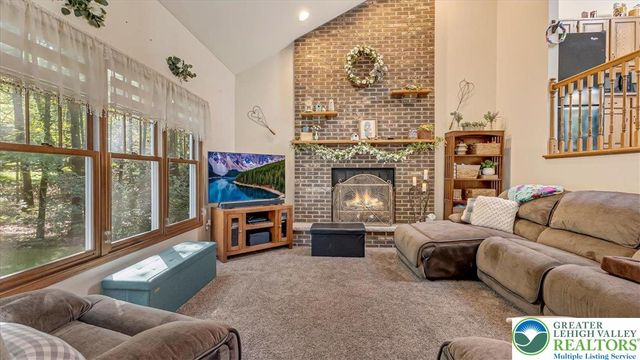 1297 Woodstock Drive, Chestnuthill Twp, PA 18353