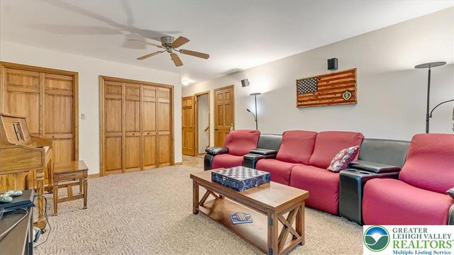 1297 Woodstock Drive, Chestnuthill Twp, PA 18353