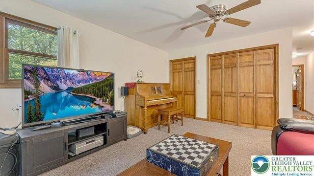 1297 Woodstock Drive, Chestnuthill Twp, PA 18353