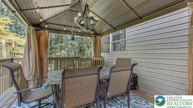 1297 Woodstock Drive, Chestnuthill Twp, PA 18353