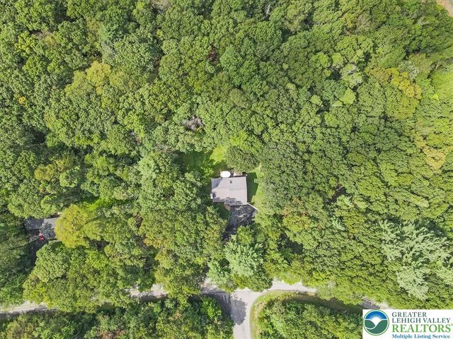 1297 Woodstock Drive, Chestnuthill Twp, PA 18353