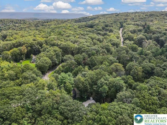 1297 Woodstock Drive, Chestnuthill Twp, PA 18353
