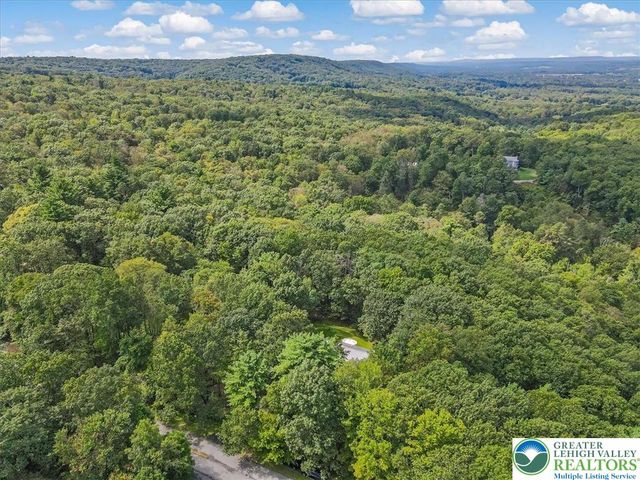 1297 Woodstock Drive, Chestnuthill Twp, PA 18353