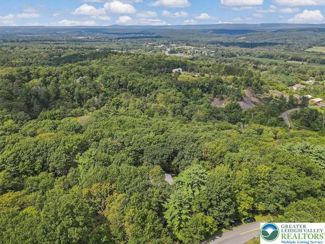 1297 Woodstock Drive, Chestnuthill Twp, PA 18353