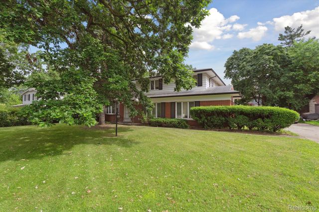 1281 Balmoral Drive, Detroit, MI 48203