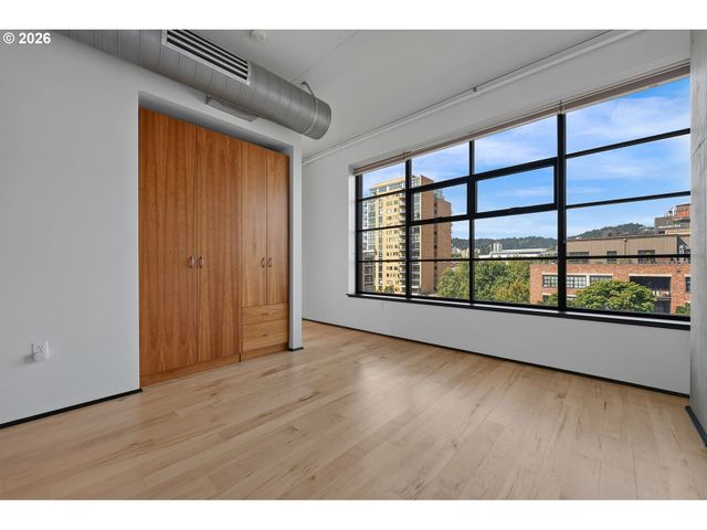 420 Nw 11TH Ave 615, Portland, OR 97209