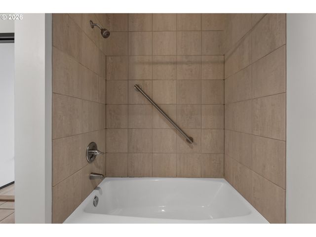 420 Nw 11TH Ave 615, Portland, OR 97209