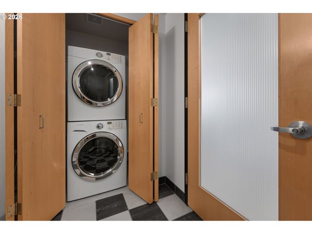 420 Nw 11TH Ave 615, Portland, OR 97209