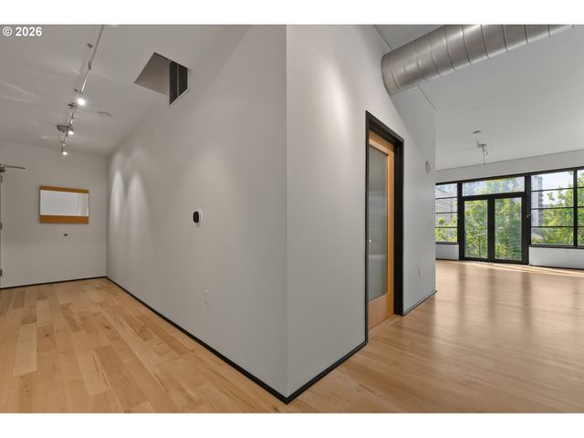 420 Nw 11TH Ave 615, Portland, OR 97209