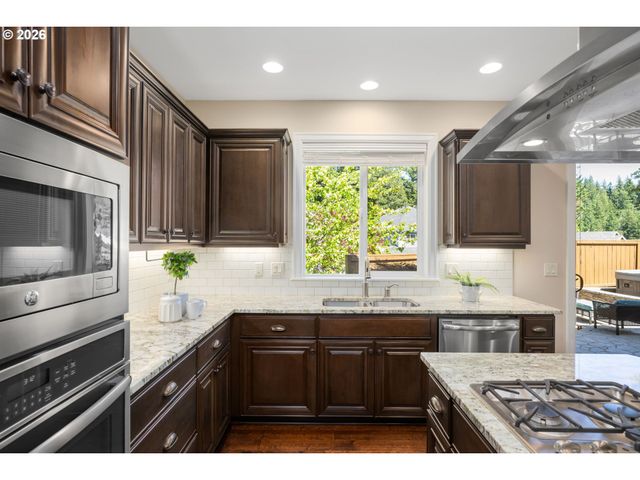 5748 Nw 128TH Ter, Portland, OR 97229