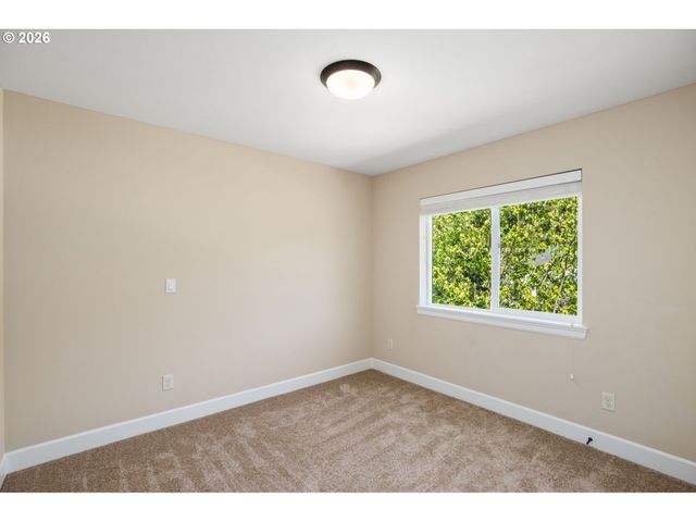 5748 Nw 128TH Ter, Portland, OR 97229