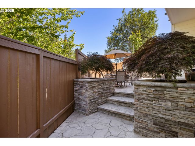 5748 Nw 128TH Ter, Portland, OR 97229
