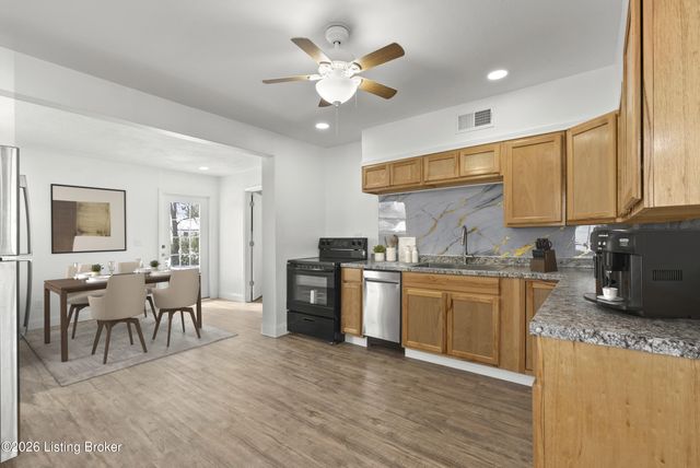 6902 John Adams Way, Louisville, KY 40272