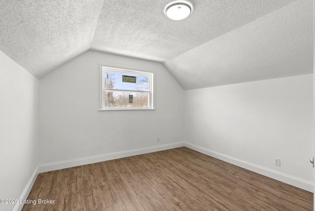 6902 John Adams Way, Louisville, KY 40272