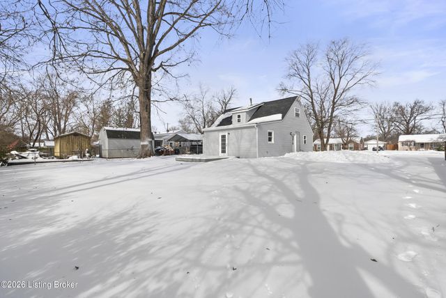 6902 John Adams Way, Louisville, KY 40272