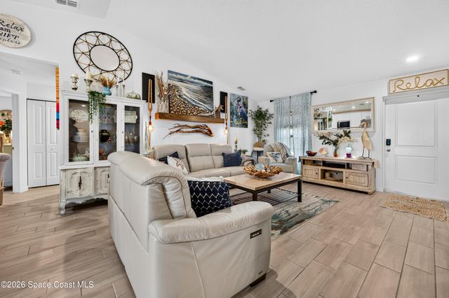 1231 Wadsworth Street SE, Palm Bay, FL 32909