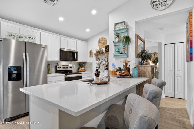 1231 Wadsworth Street SE, Palm Bay, FL 32909